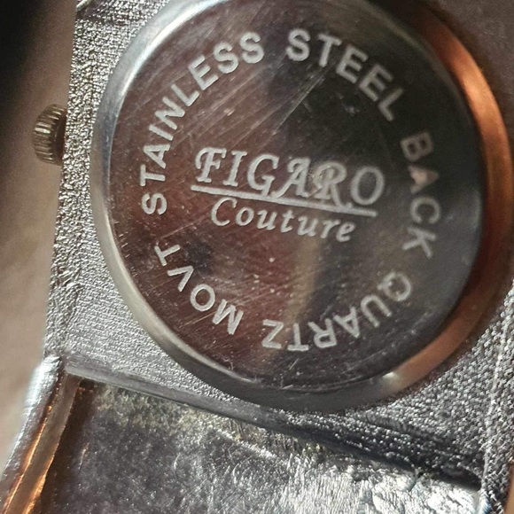 🦋10/$20🦋 Figaro Couture Silver Rhinestone Stainless Steel Women's Cuff Watch - Picture 4 of 4